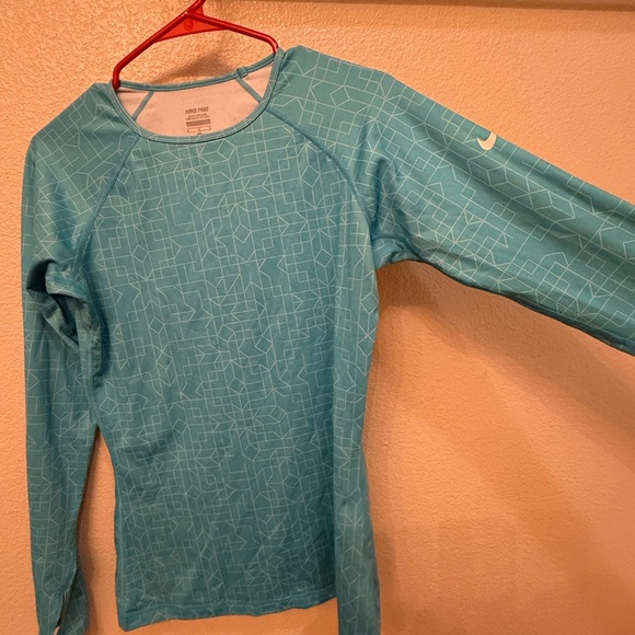 Nike Women's Teal Long Sleeve Tee - Picture 4 of 6